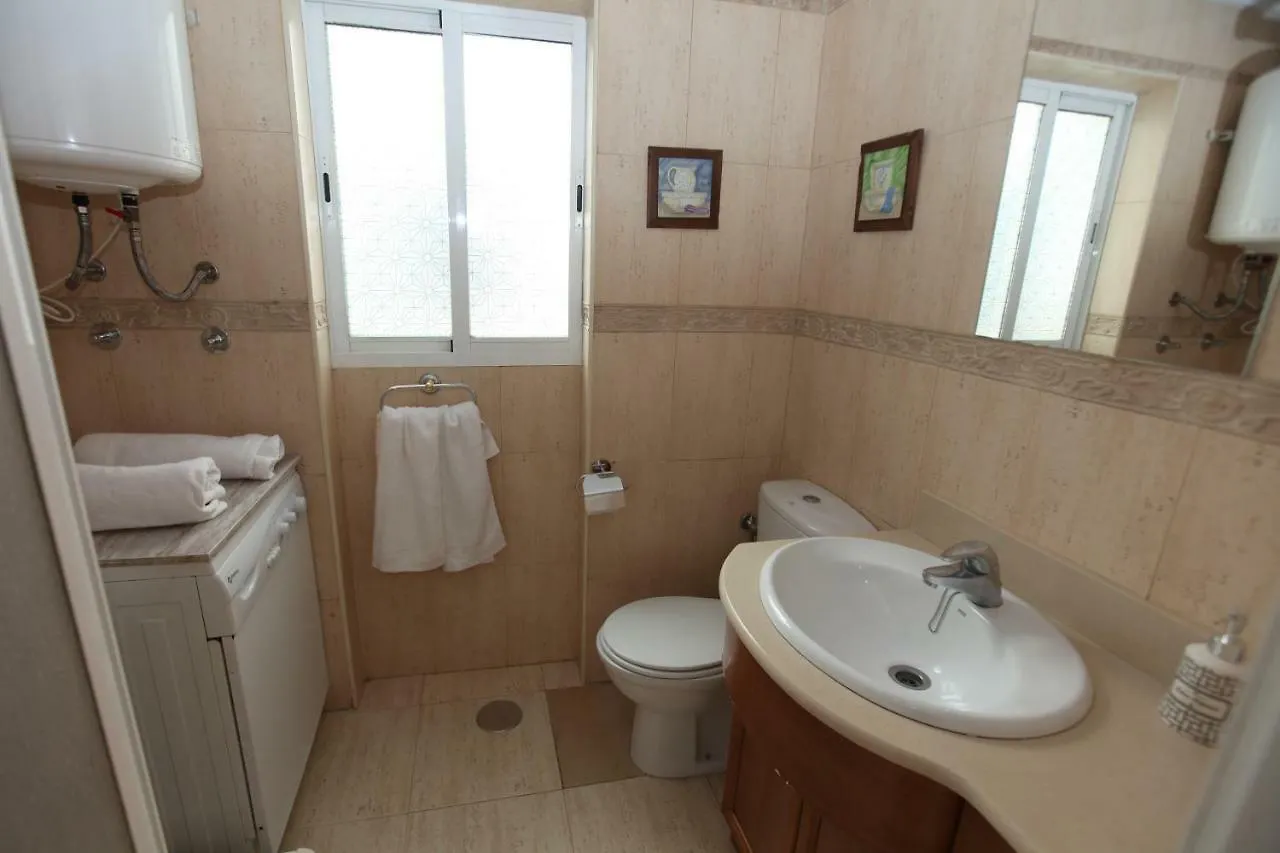 Apartment Apartamento Amueblado Estepona-Marbella Un Dormitorio, 2 Camas, Sofa Cama Salon, A 1 Km Playa, Cortas Temporadas.