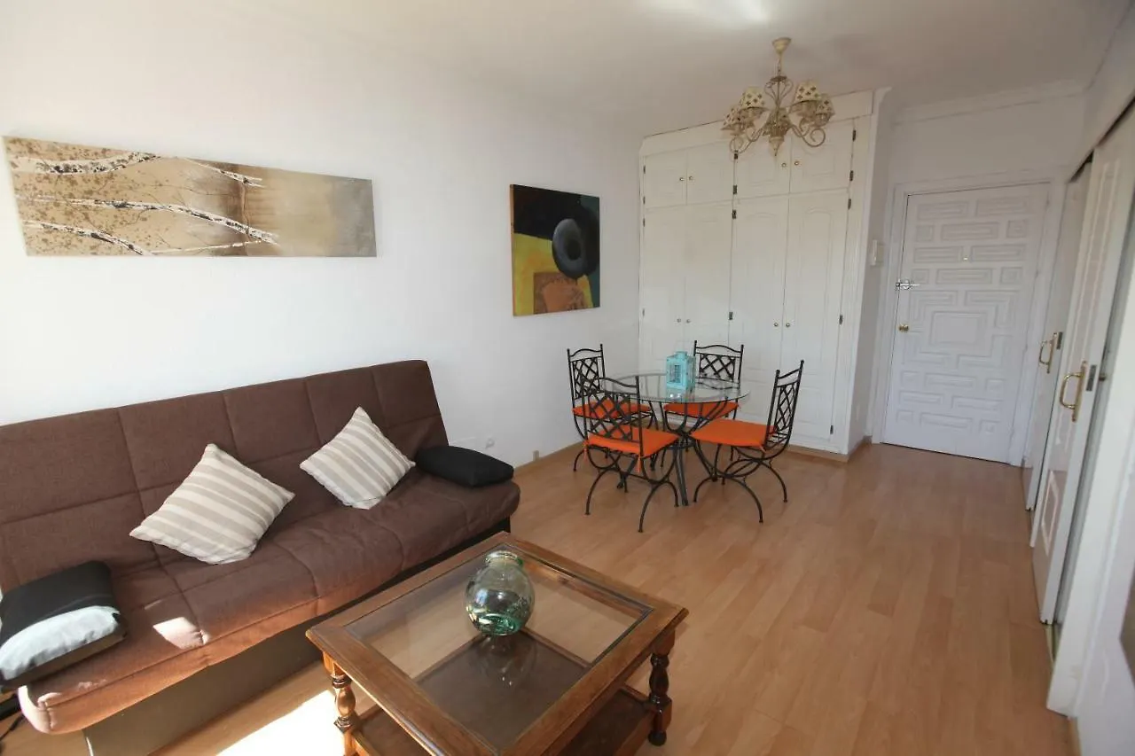 Apartment Apartamento Amueblado Estepona-Marbella Un Dormitorio, 2 Camas, Sofa Cama Salon, A 1 Km Playa, Cortas Temporadas.